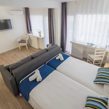 Отель Victoria 3*