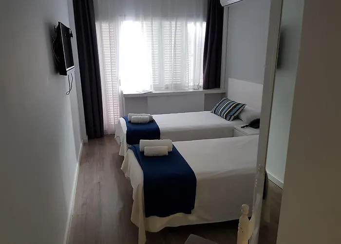 Victoria Hotel